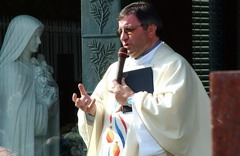 Sostenere lo Sportello Anania in memoria di don Caccia