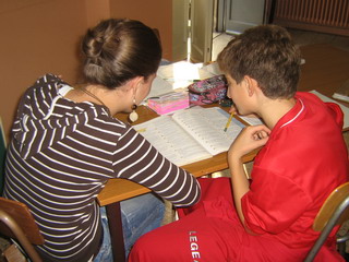 Preadolescenti, giornate piene e genitori assenti