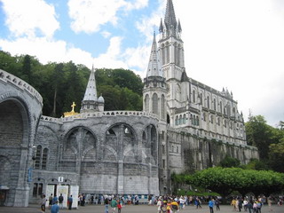 A Lourdes con Oftal ascoltando Radio Marconi