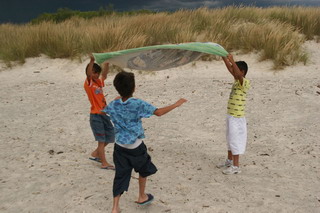 La vacanza al mare dei ragazzi rom