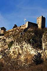 Le rovine del cosiddetto castello dell’Innominato sopra Vercurago