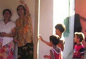 Un papà milanese: «I miei tre bambini al Rubattino con i figli rom di Florin»