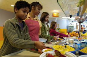 In «Cucina con tre euro» <br>contro la fame nel mondo