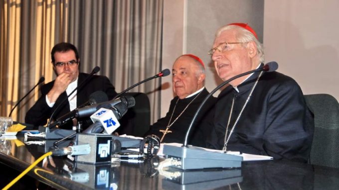 Tettamanzi e Scola hanno presentato il nuovo Evangeliario Ambrosiano