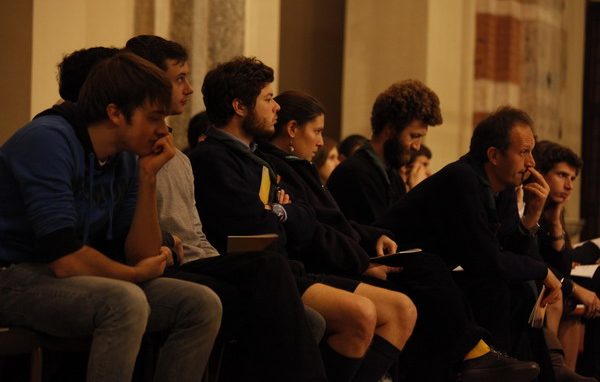 La prima meditazione: i giovani e le “radici” in famiglia