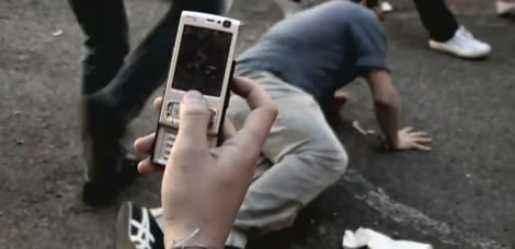 Ragazzi e social network: <br>non solo cyberbullismo