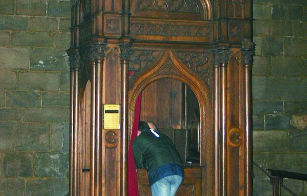 Scola e i penitenzieri del Duomo, <br>dialogo sulla Riconciliazione