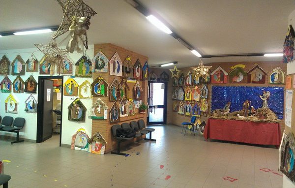 Capanne di Natale per accogliere Family