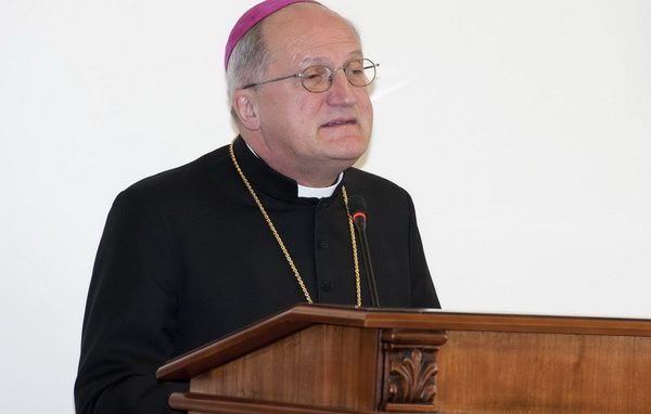 «La comunità, ancora <br>di salvezza della famiglia»