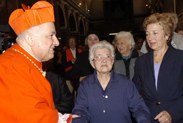 28-29 settembre 2002
Il card. Dionigi Tettamanzi in parrocchia a Renate. Prima  tappa dell'ingresso in Diocesi
(foto Meta)