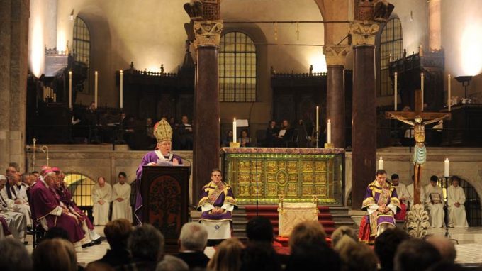 «Chiara Lubich testimonia la piccolezza <br>di fronte al primato di Dio»