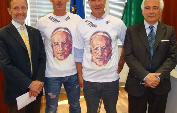 A piedi sulla Via Francigena <br>per Papa Giovanni