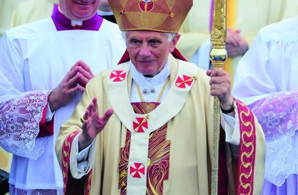 Benedetto XVI a Milano: <br>appunti di viaggio