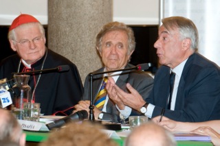 Scola: necessario «un più deciso sostegno alla famiglia»