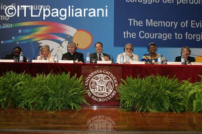 Memoria del male, coraggio del perdono