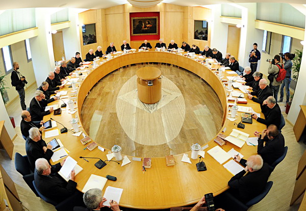 ROMA 24-09-2012
Cei - Conferenza Episcopale Italiana 
Consiglio permanente della Cei.
Prolusione del Card. Angelo Bagnasco 
Ph: Cristian Gennari/Siciliani