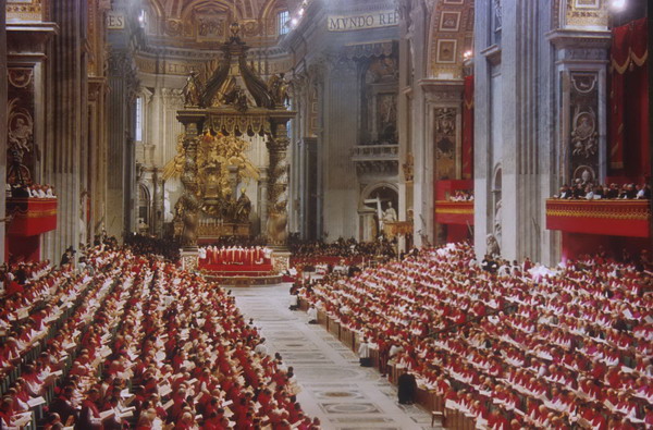 Concilio Una veduta della Basilica di San Pietro durante il Concilio