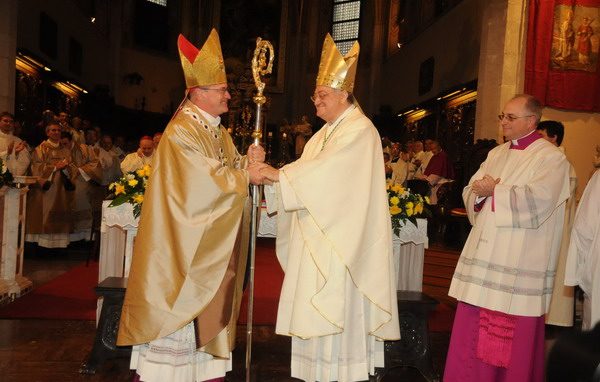 Monsignor Redaelli: «Al servizio del Papa e della Chiesa universale»