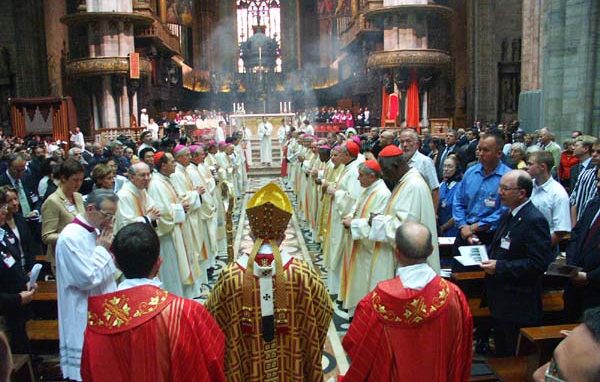 �Religioni e culture: il coraggio di un nuovo umanesimo�Celebrazione eucaristica in Duomo  – 5 settembre 2004