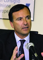 FRANCO FRATTINIAu�enminister (Italien)