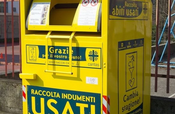 Su “Cibo, ambiente, stili di vita” la raccolta indumenti Caritas