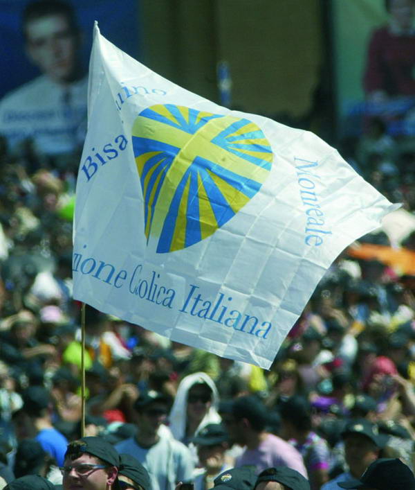 CITTA' DEL VATICANO 04-05-2008 

PAPA BENEDETTO XVI INCONTRA  GLI ADERENTI DELLA AZIONE CATTOLICA IN OCCASIONE DEL 140° ANNIVERSARIO DELLA FONDAZIONE