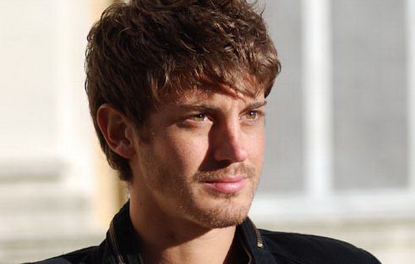 Una storia della fede raccontata da attori di strada