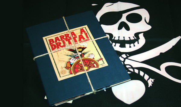 I ragazzi degli oratori <br>con le maschere dei pirati