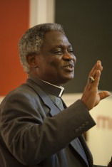 Turkson: dal paradosso dell’abbondanza <BR>a un cambiamento di mentalità