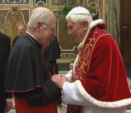 «Abbiamo cercato di servire, obbedirò al futuro Papa»