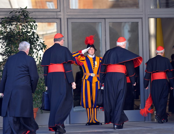 Città del Vaticano 4 Marzo 2013 - Aula Nuova del Sinodo I cardinali elettori presenti a Roma si riuniscono per la 1a Congregazione Generale in preparazione del Conclave nella Cappella Sistina