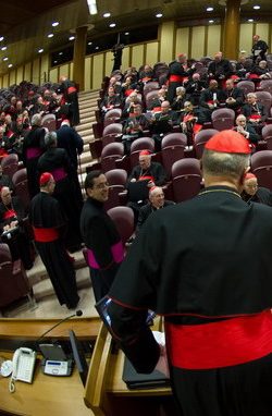 Conclave, oggi pomeriggio <br>la votazione sulla data d’inizio
