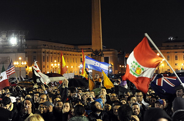 Roma 13-03-2013Piazza San Pietro Elezione del Papa, il nuovo Papa è stato eletto ed è Bergoglio Jorge Mario, Papa FrancescoPh: Cristian Gennari/Siciliani