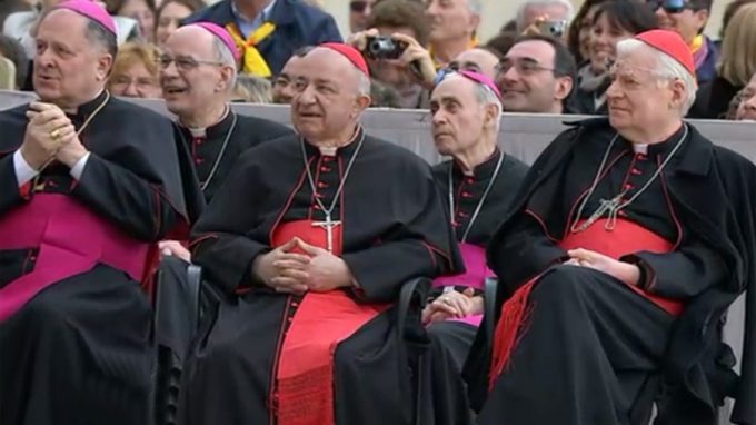 «Davvero entusiasti questi milanesi, eh!»