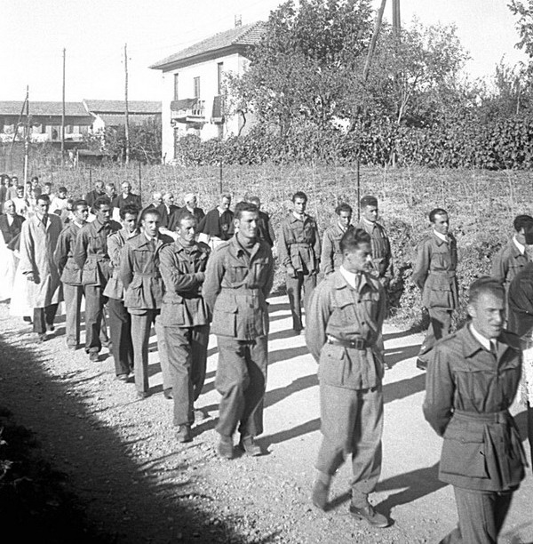 Fino al 2 maggio all'Ambrosianeum la mostra "Resistere, non piegarci"