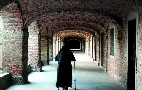 L'Arcivescovo scrive alle consacrate in vita comune