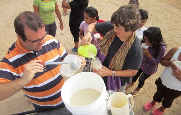 «Dai poveri impari  a vivere felice con poco o nulla»
