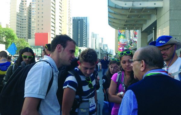 Gli amici di San Paolo ringraziano <br>i giovani di Milano