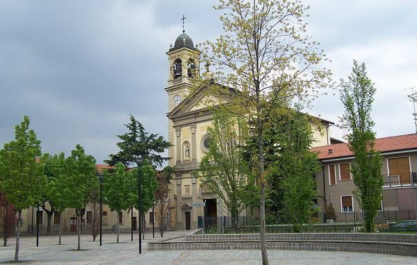 A Cesano Boscone <br>messa e processione col Cardinale