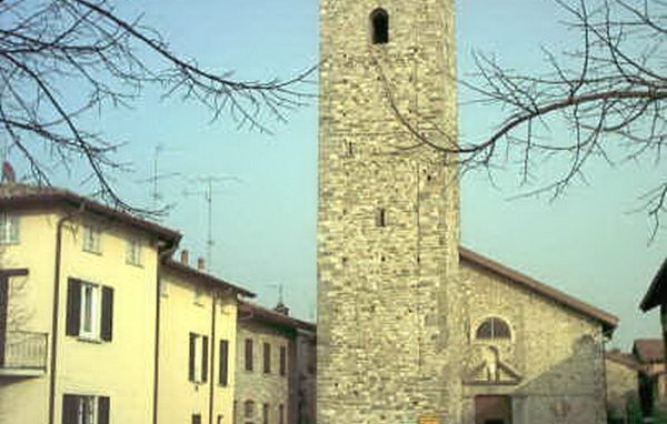 Gli Amici di mons. Pirovano <br>aiutano Sant’Eufemia