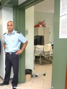 Da 5 anni all’ospedale San Paolo un reparto riservato ai detenuti COME SI CURANO (E SI AMMALANO) I CARCERATI