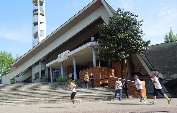 L’impegno della Chiesa locale: <br>«Un tessuto sociale da ricostruire»