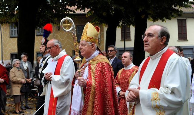 «Con la sua croce il Signore parla a tutti»