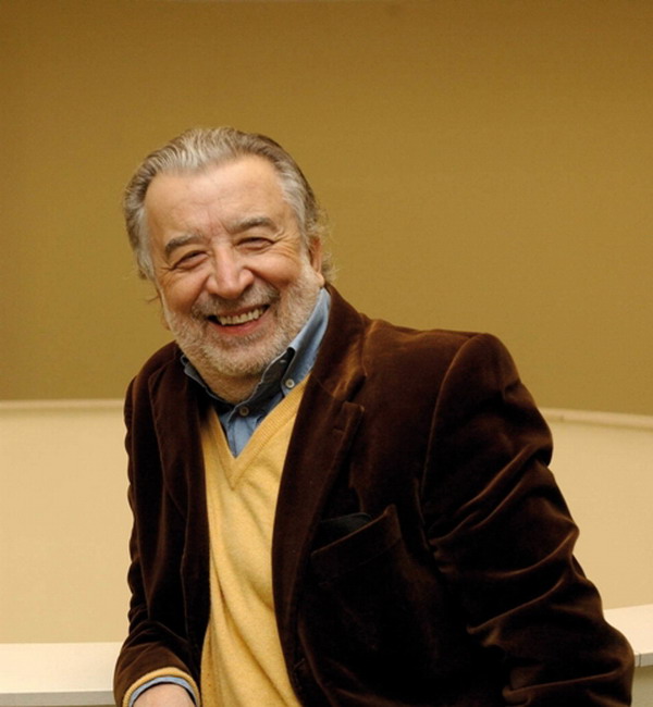 Milano, 02/02/2005.
Conferenza stampa presentazione del film " Ma quando arrivano le ragazze? "
- Pupi Avati
?? Luca Zanoni / Fotostore