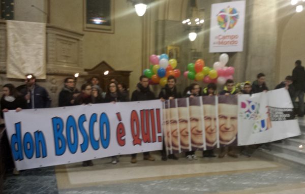 Camminando con lui nella notte di Milano