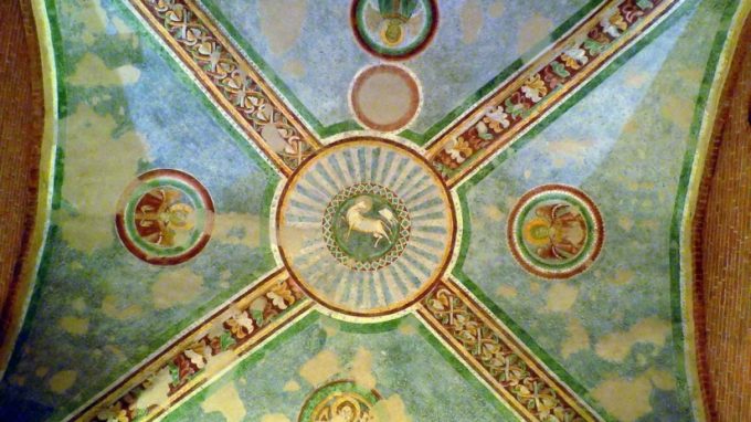 Santa Maria Rossa a Crescenzago,<br>dove Milano è rimasta antica