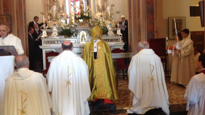 «La Dedicazione della vostra chiesa<br>vi unisce come comunità viva»