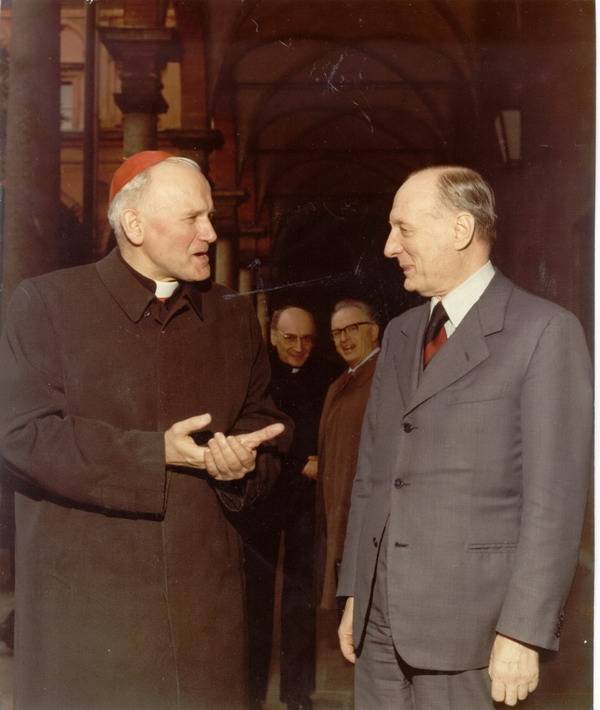 il card. karol wojtyla con il rettore, prof. giuseppe lazzati