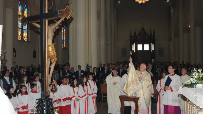 Scola: «La rinascita verrà passando dalla convenzione alla convinzione cristiana»