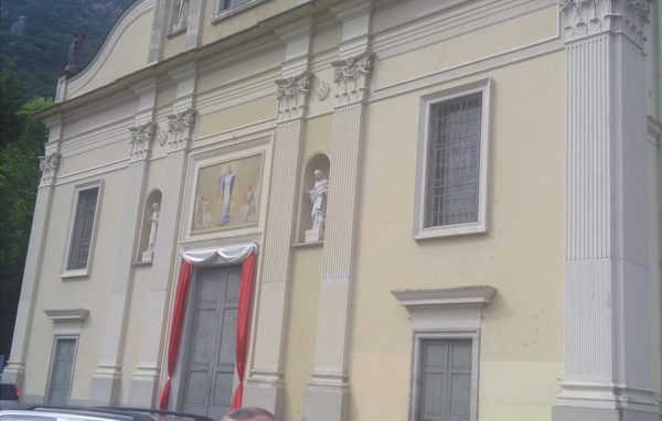 A Lecco 55 cresimandi <br>attendono l’Arcivescovo